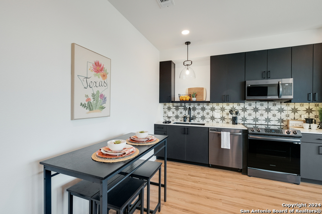 Image 6 of 18 For 2165 Gabriels Place  1206