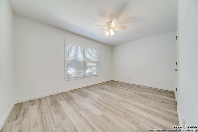 Image 20 of 25 For 9311 Bendell