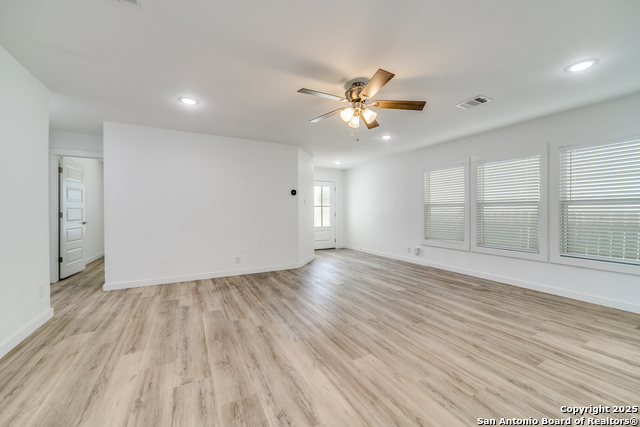 Image 5 of 25 For 9311 Bendell