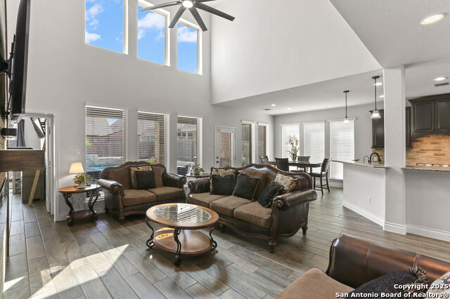 Image 10 of 48 For 14042 Gemma