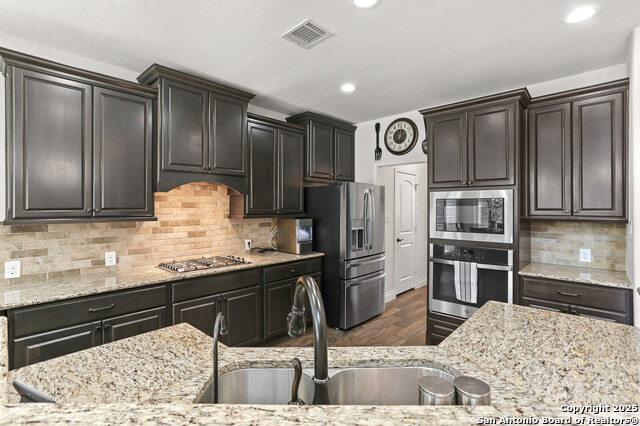 Image 15 of 48 For 14042 Gemma