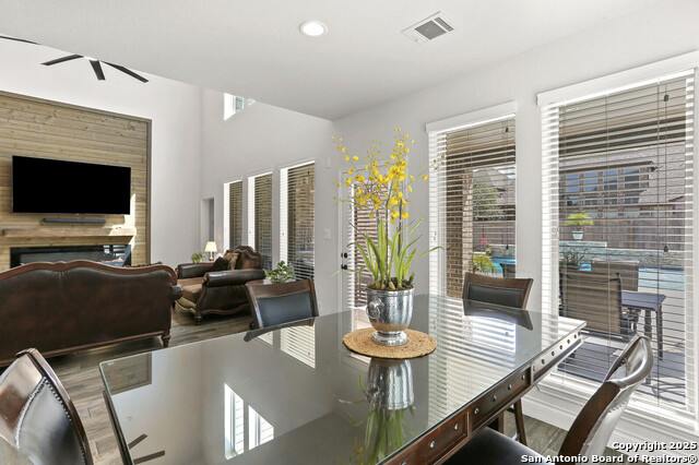 Image 18 of 48 For 14042 Gemma