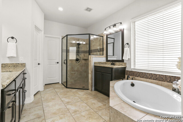 Image 21 of 48 For 14042 Gemma