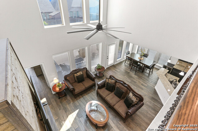 Image 25 of 48 For 14042 Gemma