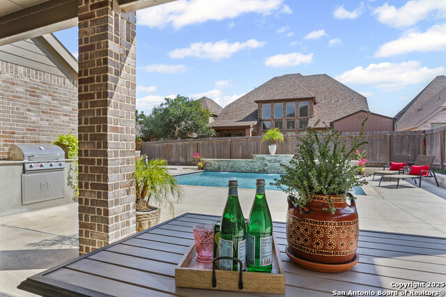 Image 33 of 48 For 14042 Gemma