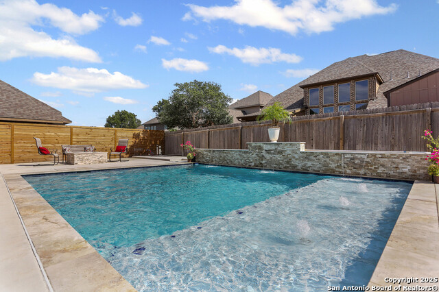 Image 38 of 48 For 14042 Gemma