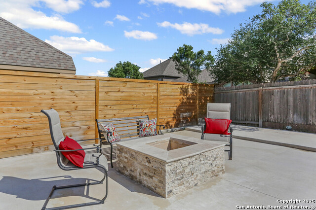 Image 40 of 48 For 14042 Gemma