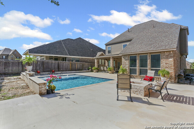 Image 42 of 48 For 14042 Gemma