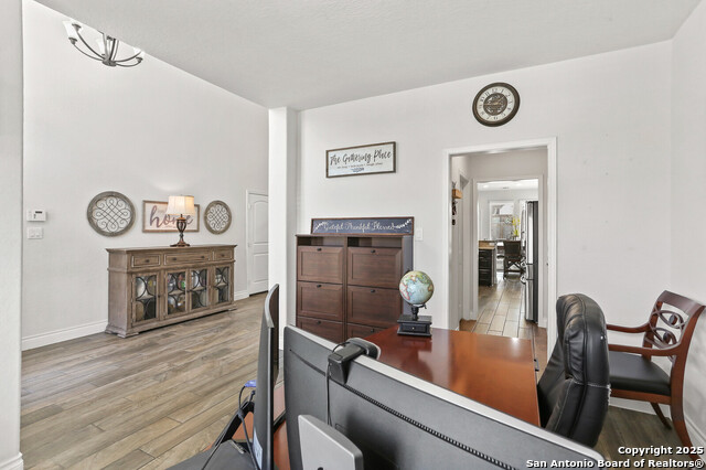 Image 5 of 48 For 14042 Gemma