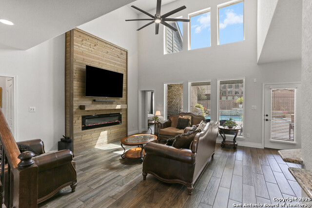 Image 9 of 48 For 14042 Gemma