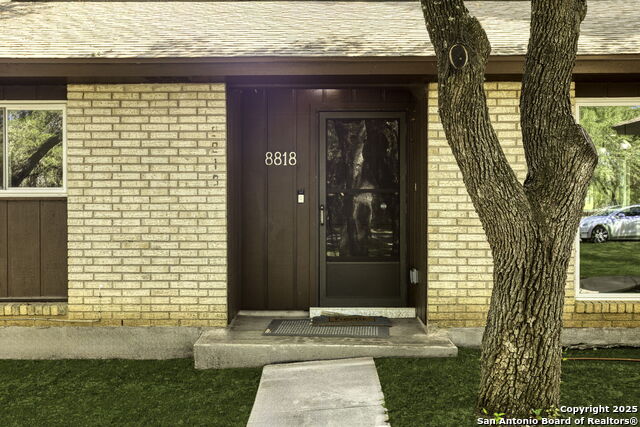 Image 9 of 40 For 8818 Apache Trl