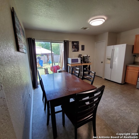 Image 3 of 21 For 10006 Sungate Park