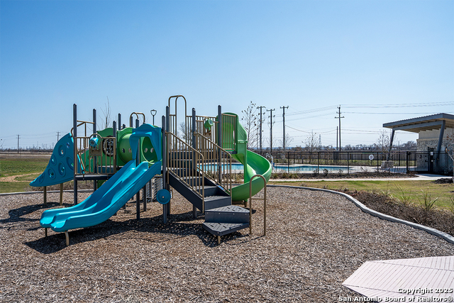 Image 4 of 7 For 12918 Jeopardy Avenue