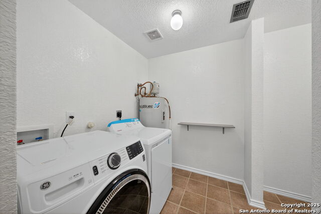 Image 16 of 33 For 6819 Dulce Meadow