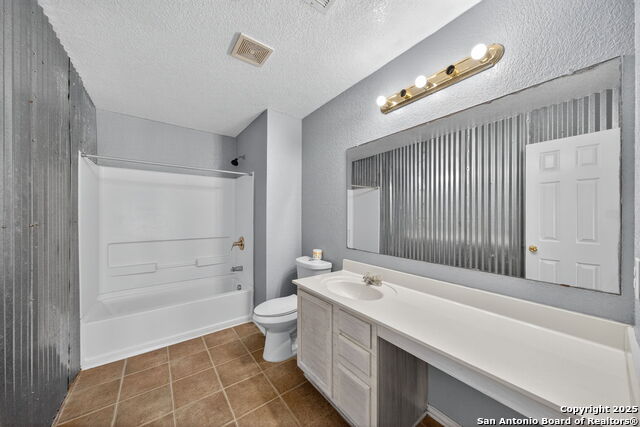 Image 20 of 33 For 6819 Dulce Meadow