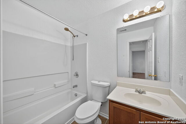 Image 24 of 33 For 6819 Dulce Meadow