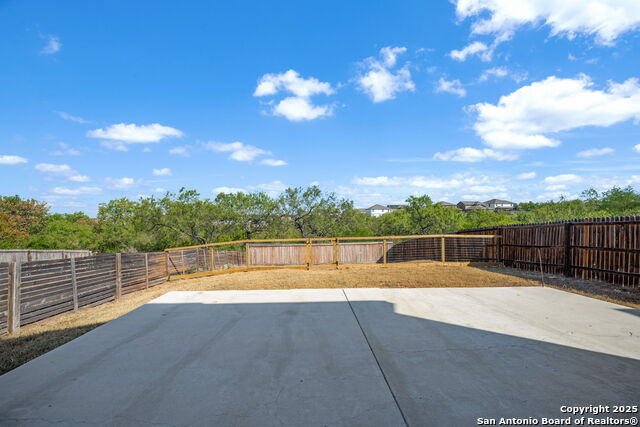 Image 28 of 33 For 6819 Dulce Meadow