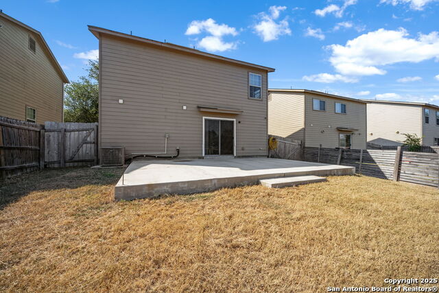 Image 30 of 33 For 6819 Dulce Meadow