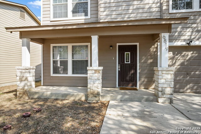 Image 4 of 33 For 6819 Dulce Meadow