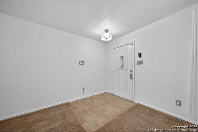 Image 5 of 33 For 6819 Dulce Meadow