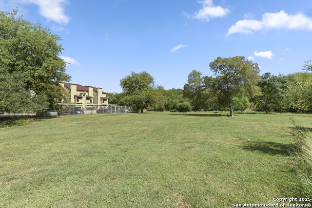 Image 18 of 19 For 5322 Medical Dr  E103