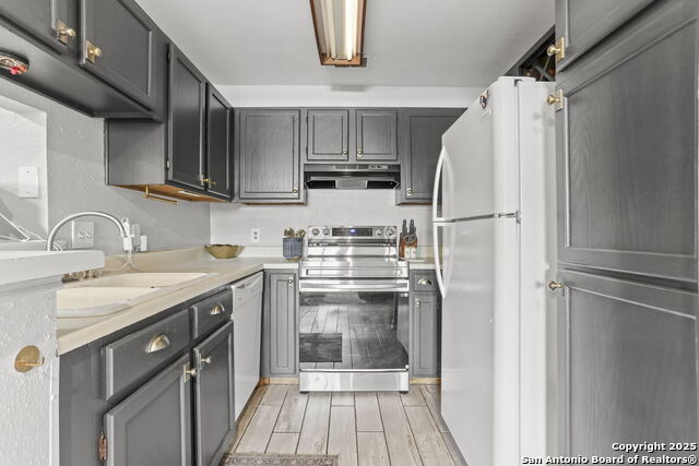 Image 5 of 19 For 5322 Medical Dr  E103