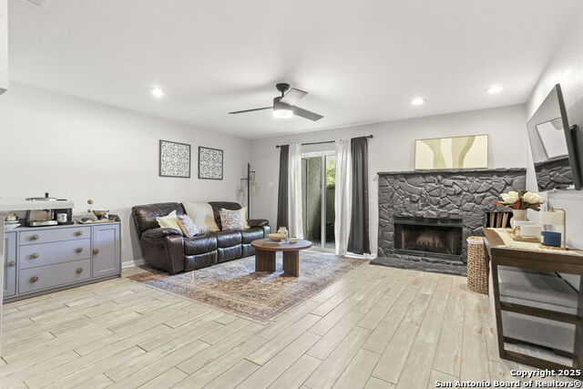 Image 7 of 19 For 5322 Medical Dr  E103