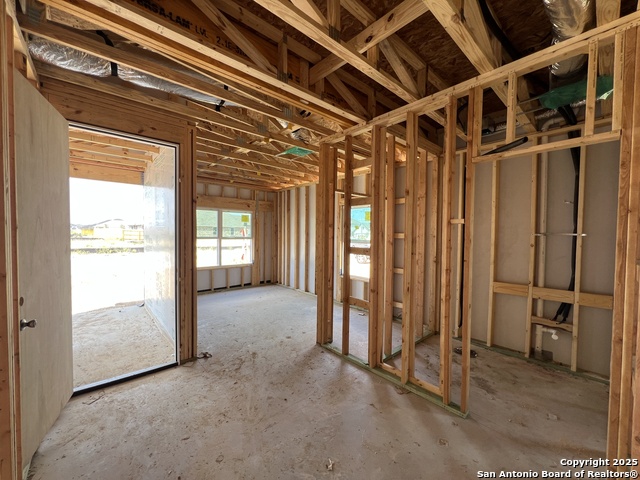 Listing photo id 10 for 12852 Red Apple Rd.