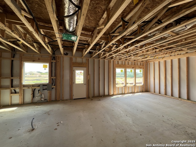 Listing photo id 17 for 12852 Red Apple Rd.