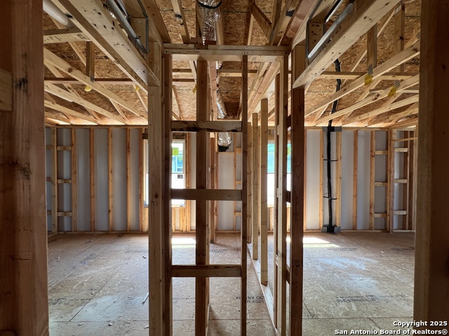 Listing photo id 34 for 12852 Red Apple Rd.