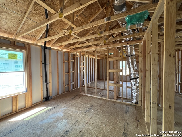 Listing photo id 7 for 12852 Red Apple Rd.