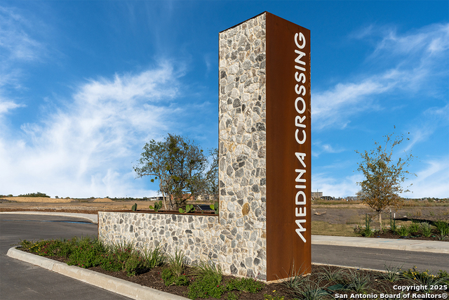 Image 4 of 8 For 12930 Jeopardy Avenue