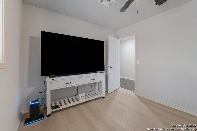 Image 23 of 31 For 12859 Tarrytown St