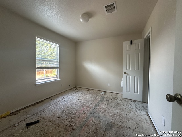 Image 17 of 22 For 202 Agency Oaks