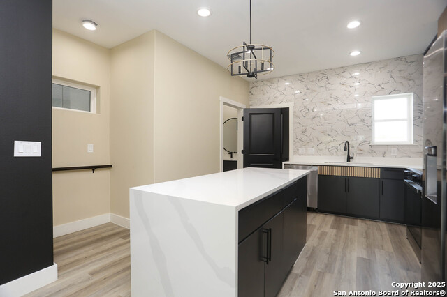 Image 7 of 22 For 130 Lachapelle E