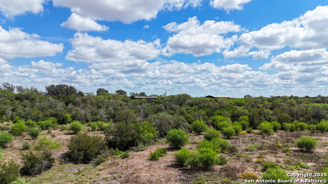 Listing photo id 7 for 4444 Fm 1339