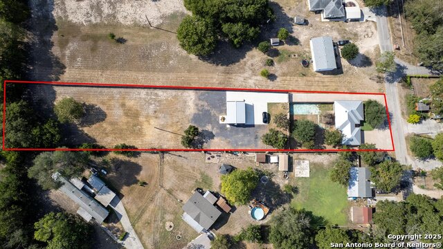 Listing photo id 27 for 2570 Terminal Loop