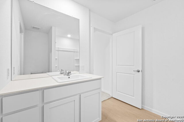 Image 15 of 25 For 1447 Neria Loop