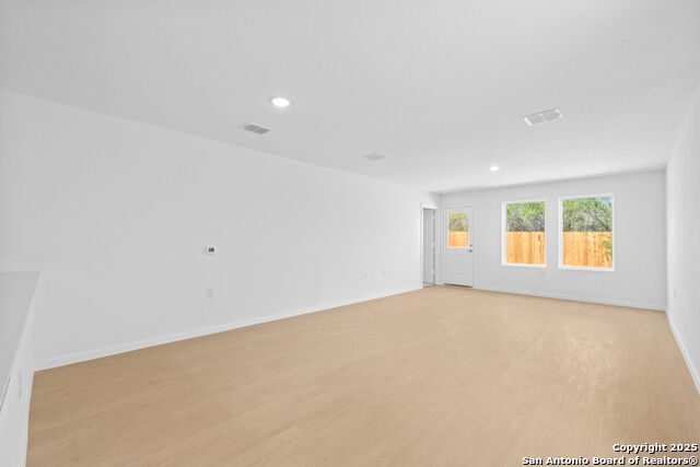 Image 9 of 25 For 1447 Neria Loop