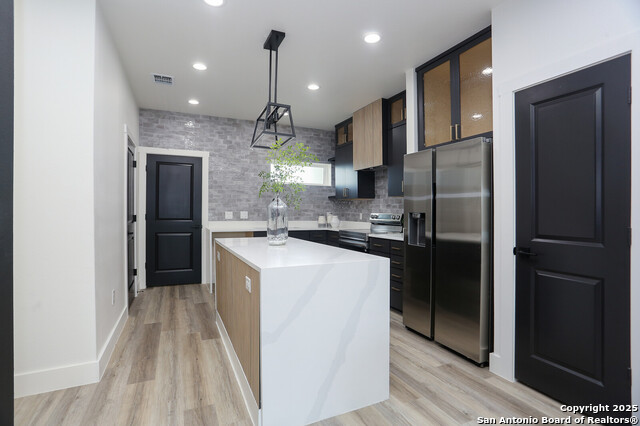 Details for 138 Lachapelle E, San Antonio, TX 78204