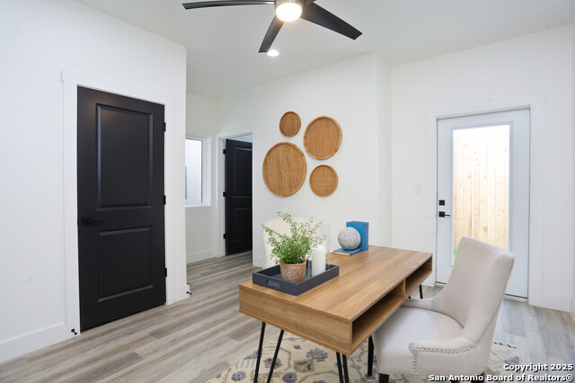 Image 21 of 21 For 138 Lachapelle E