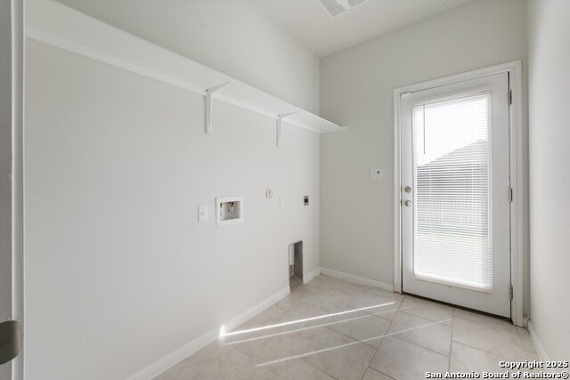 Image 19 of 23 For 235 Mossycup