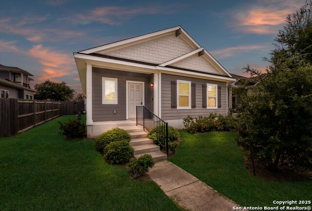 Image 2 of 23 For 235 Mossycup