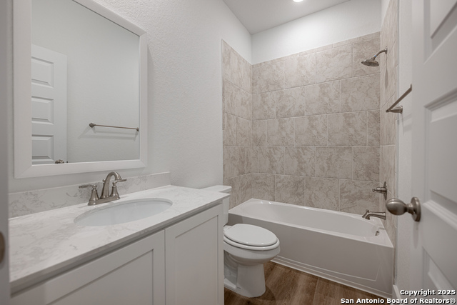 Listing photo id 19 for 322 Glenwood Ranch