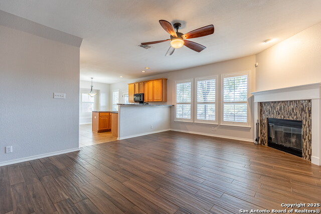 Image 11 of 46 For 15890 Redwoods Manor