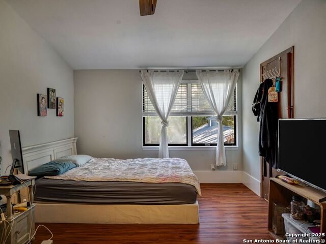 Listing photo id 22 for 240 Post Avenue