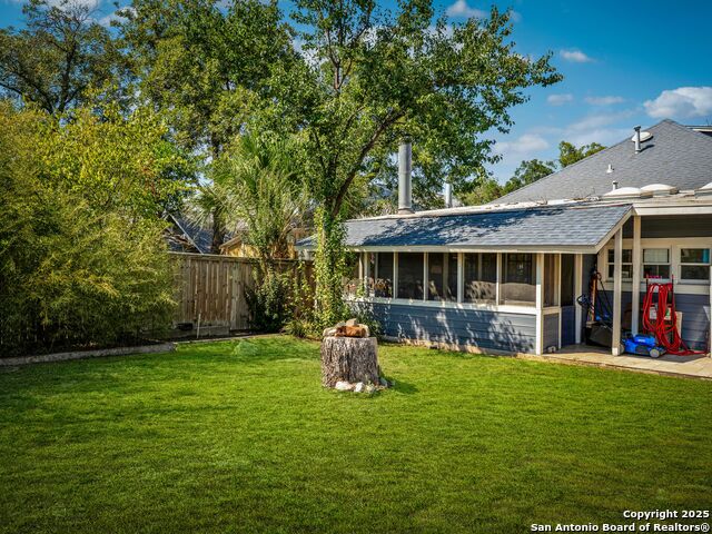 Listing photo id 26 for 240 Post Avenue