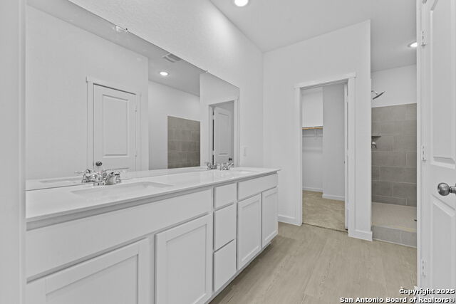 Image 10 of 28 For 31920 Ambrose St