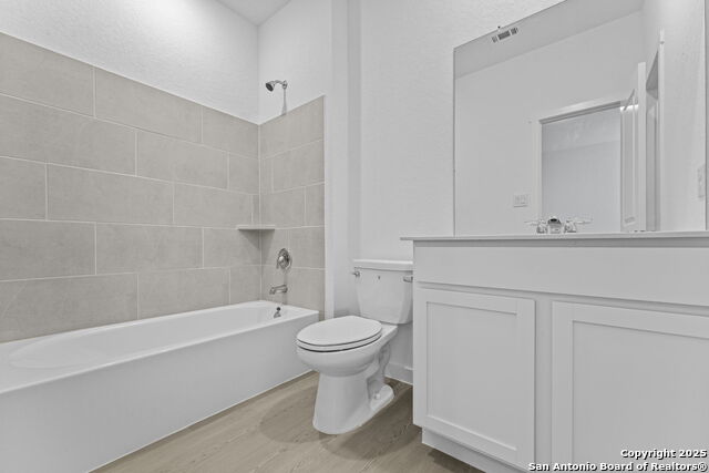 Image 25 of 28 For 31920 Ambrose St