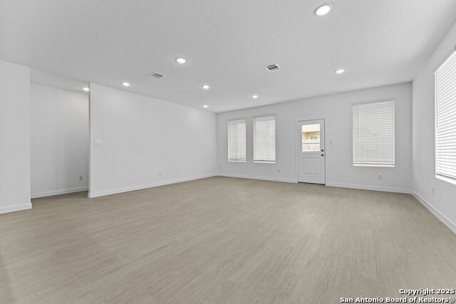 Image 4 of 28 For 31920 Ambrose St